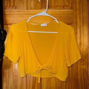 Vila Clothes front tie crop linen